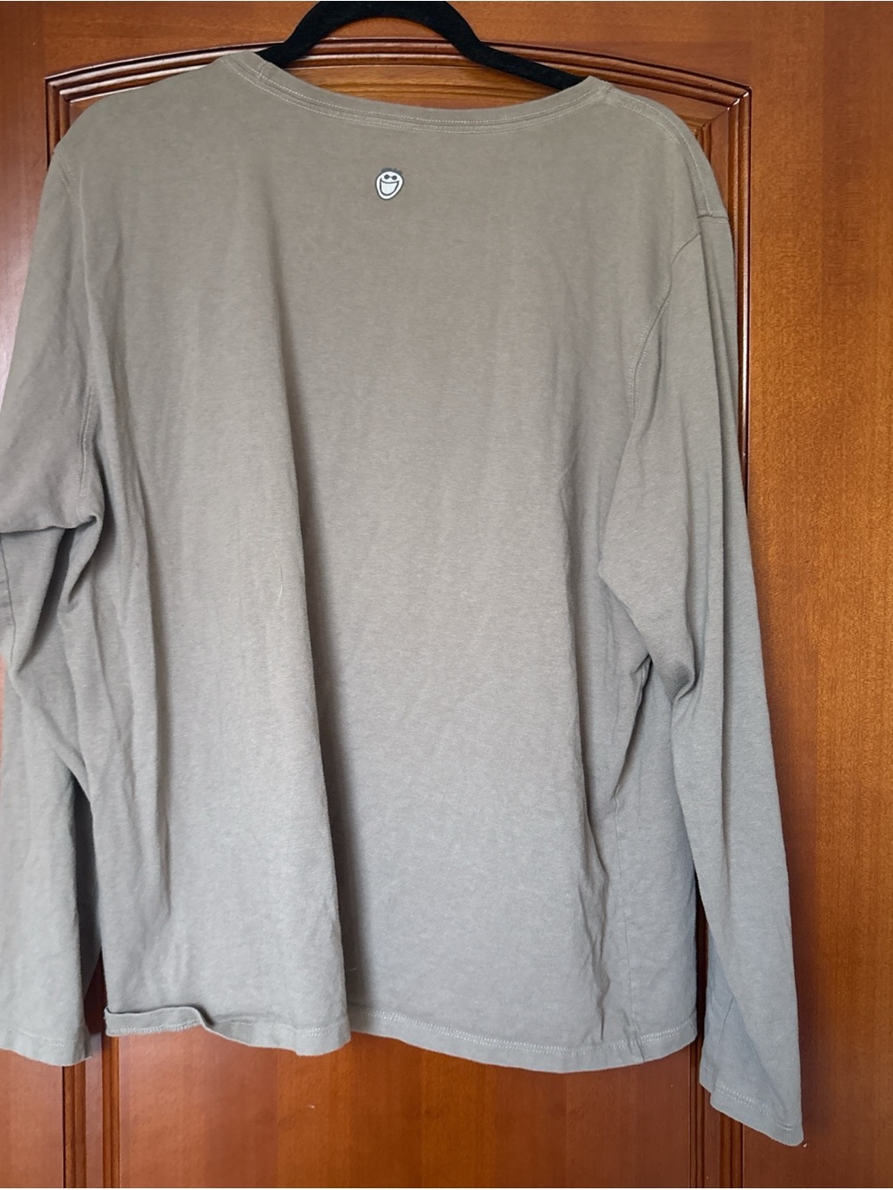 Life Is Good Women’s Long Sleeve - Picture 2 of 3
